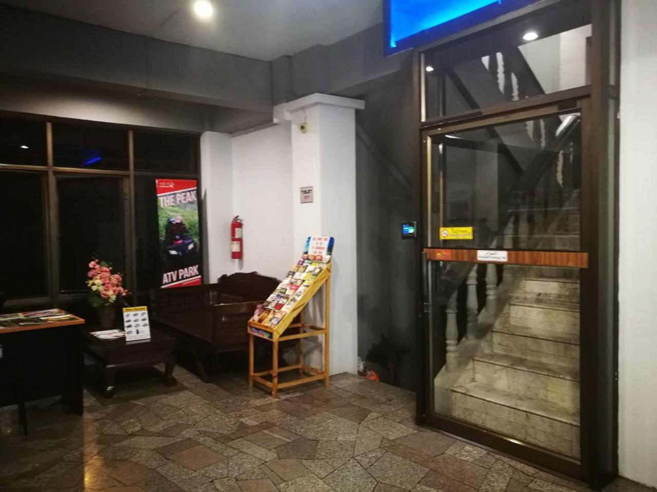 Duangdren Apartment Chiang Mai Zewnętrze zdjęcie